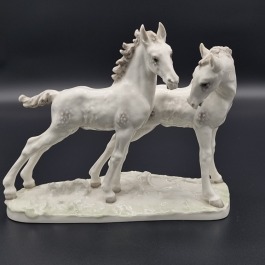 Hutschenrether Karls Tutter figura źrebaków