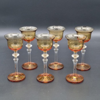 Sprzedane Eleganckie kieliszki do likieru z czaszą w kolorze bursztynu 6 szt