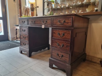 BIURKO  POSTWIKTORIAŃSKIE koniec XIX  w.