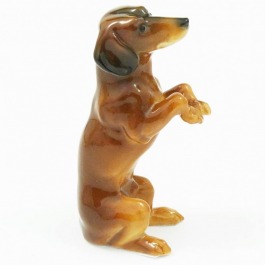 SPRZEDANA ENS figurka jamniczka po 1919 r.