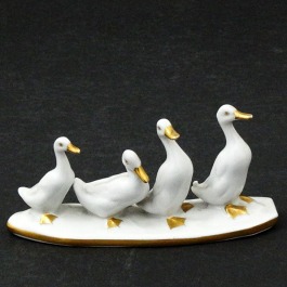 SPRZEDANA Metzler&Ortloff figurka porcelanowa kaczuszki