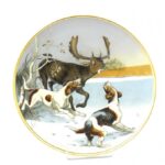 Patera Mettlach Nr 2070 z polowaniem na jelenia, zimowy pejzaż 1882-1931